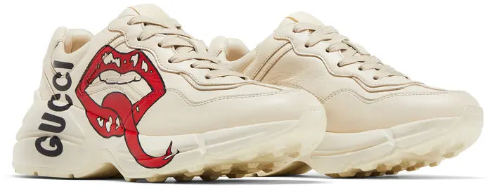 Tenis Gucci informales con cordones Gucci Rhyton boca